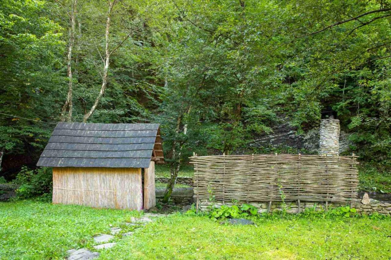 Хатина Біля Потока Villa Lumshory Dış mekan fotoğraf
