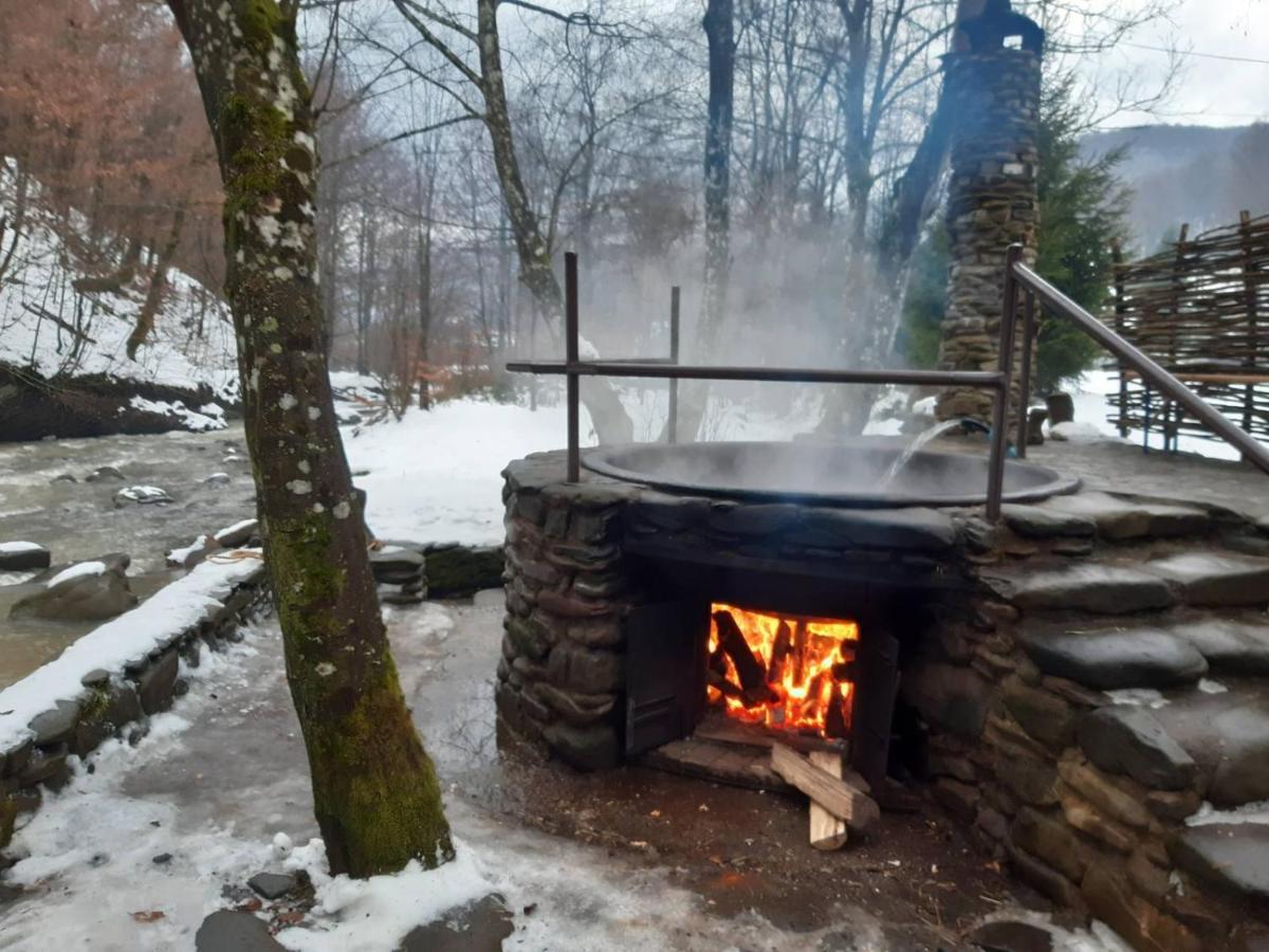 Хатина Біля Потока Villa Lumshory Dış mekan fotoğraf